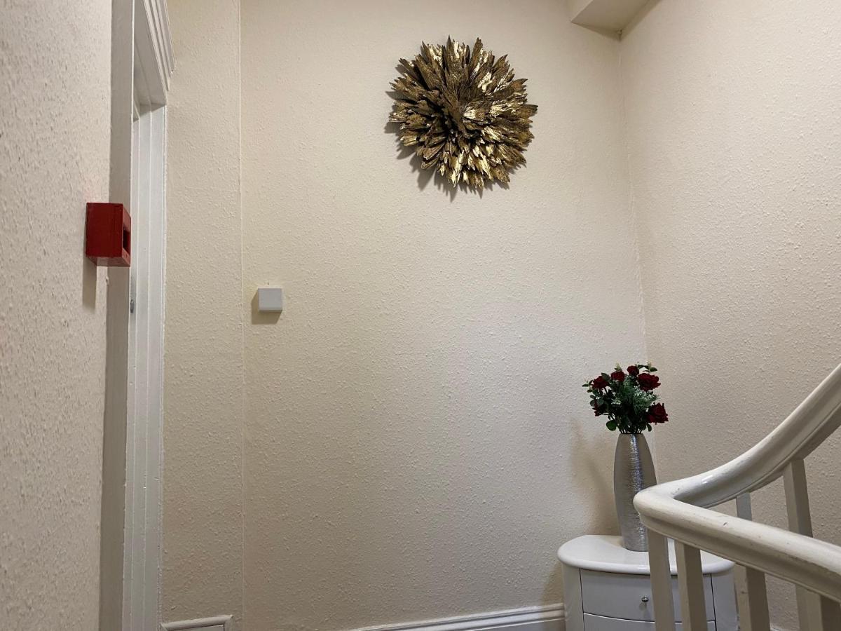 Serviced Property Apartment 1 พลีมัธ ภายนอก รูปภาพ