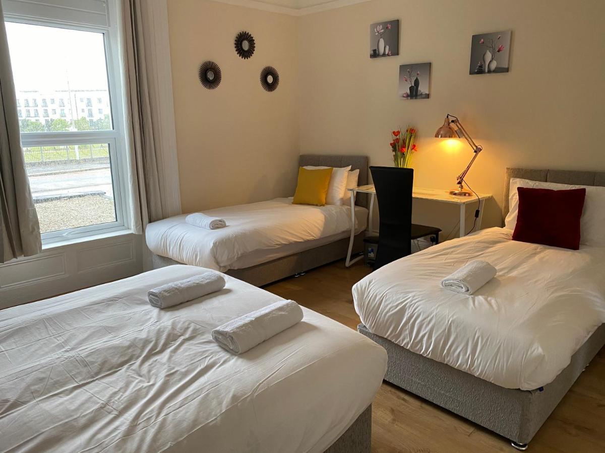 Serviced Property Apartment 1 พลีมัธ ภายนอก รูปภาพ